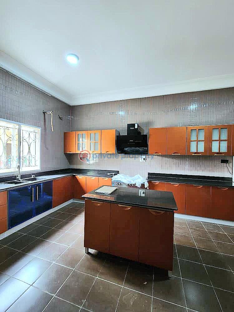 Well maintained 5 bedroom detached - 5 5 bedroom Detached Duplex For Sale Northern Foreshore Estate Chevron Drive Lekki Lagos - 5