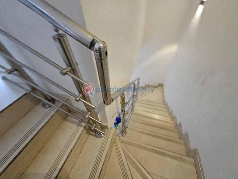 Well maintained 5 bedroom semi detached duplex with bq - 25 5 bedroom Semi detached Duplex For Sale Parkview Estate Ikoyi Lagos - 25