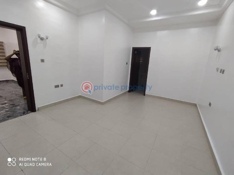 Well maintained 5 bedroom semi detached house - 8 5 bedroom Semi detached Duplex For Sale Banana Island Ikoyi Lagos - 8