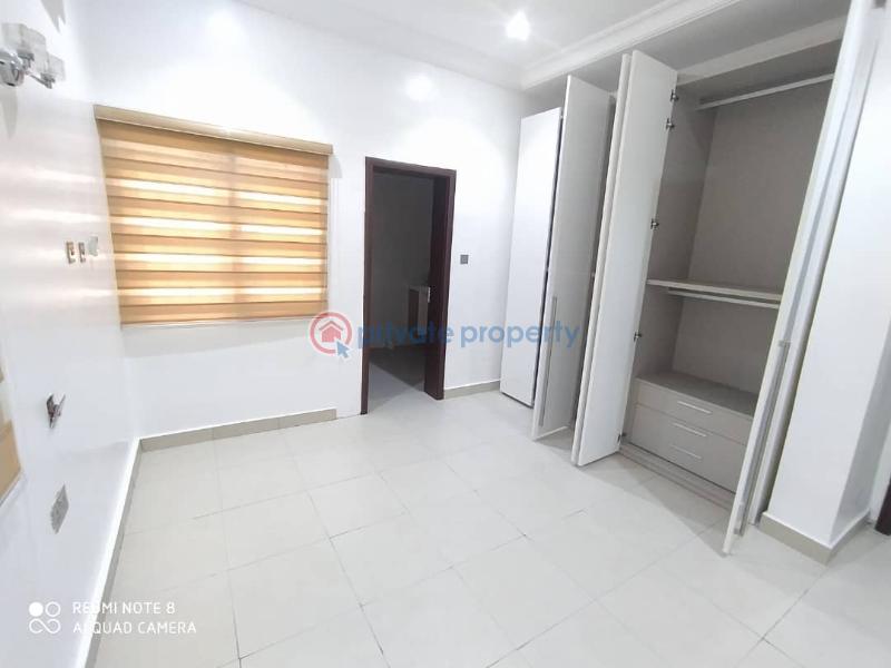 Well maintained 5 bedroom semi detached house - 5 5 bedroom Semi detached Duplex For Sale Banana Island Ikoyi Lagos - 5