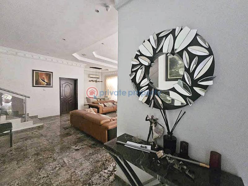 Well maintained 5-bedroom solidly built semi detached house - 8 5 bedroom Semi detached Duplex For Sale Banana Island Ikoyi Lagos - 8