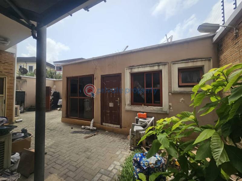 Well maintained 5 bedroom solidly built semi detached house with a detached bq, laundry, - 23 5 bedroom Semi detached Duplex For Sale Close To Banana Island Ikoyi Lagos - 23