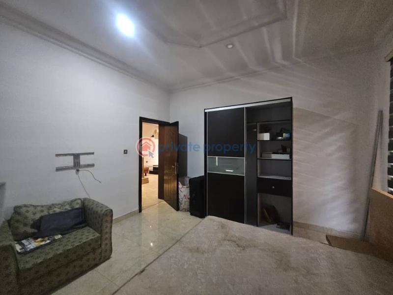 Well maintained 5 bedroom solidly built semi detached house with a detached bq, laundry, - 12 5 bedroom Semi detached Duplex For Sale Close To Banana Island Ikoyi Lagos - 12