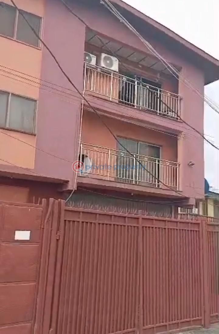 10 bedroom Flat & Apartment For Sale Anthony Village Maryland Lagos - 1