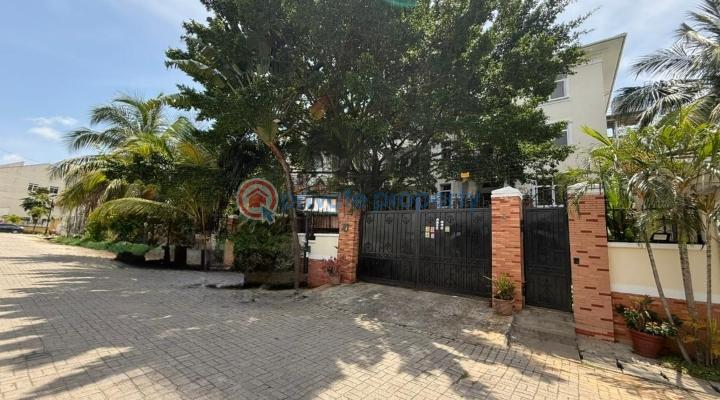 Well maintained 6 units of 3bedroom apartment with swimming pool and gym - 2 3 bedroom Block Of Flats For Rent Parkview Estate Ikoyi Lagos - 2