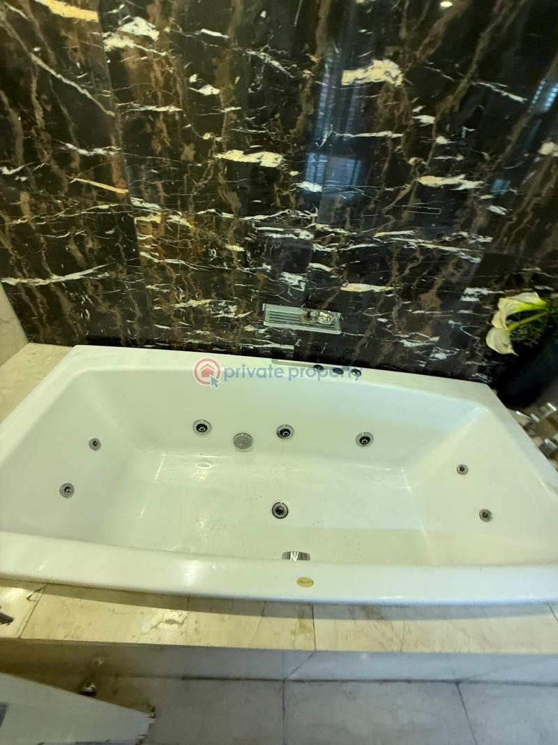 Well maintained & spacious 4 bedroom apartment on 9th floor - 12 4 bedroom Shared Apartment For Rent Old Ikoyi Lagos - 12