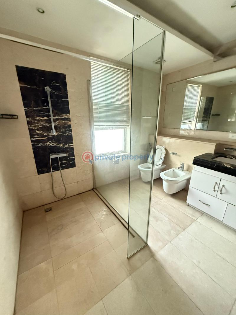 Well maintained & spacious 4 bedroom apartment on 9th floor - 11 4 bedroom Shared Apartment For Rent Old Ikoyi Lagos - 11