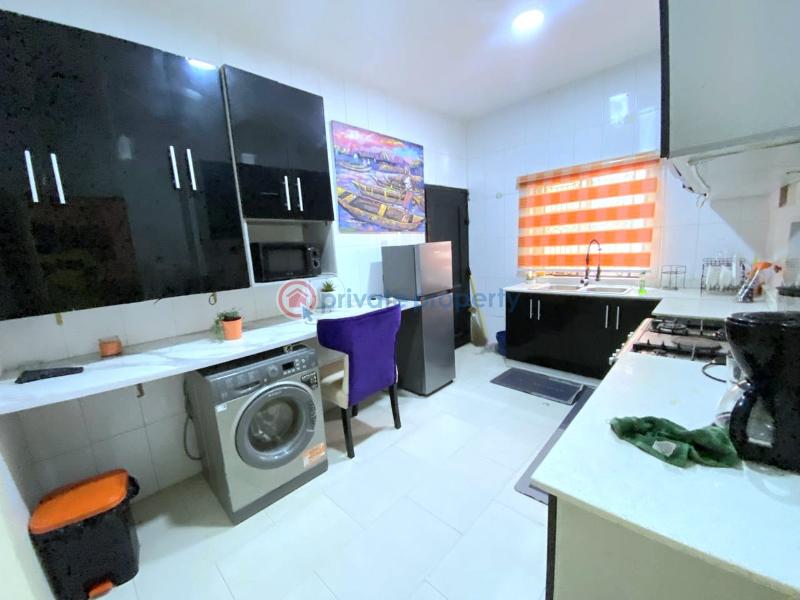 Well maintained and furnished 3-bedroom apartment - 1 3 bedroom Flat & Apartment For Sale Oniru Victoria Island Lagos - 1