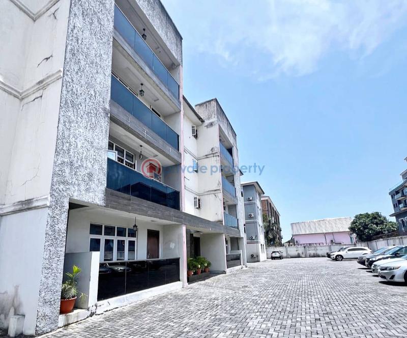 3 bedroom Flat & Apartment For Sale Lekki Phase 1 Lagos - 0