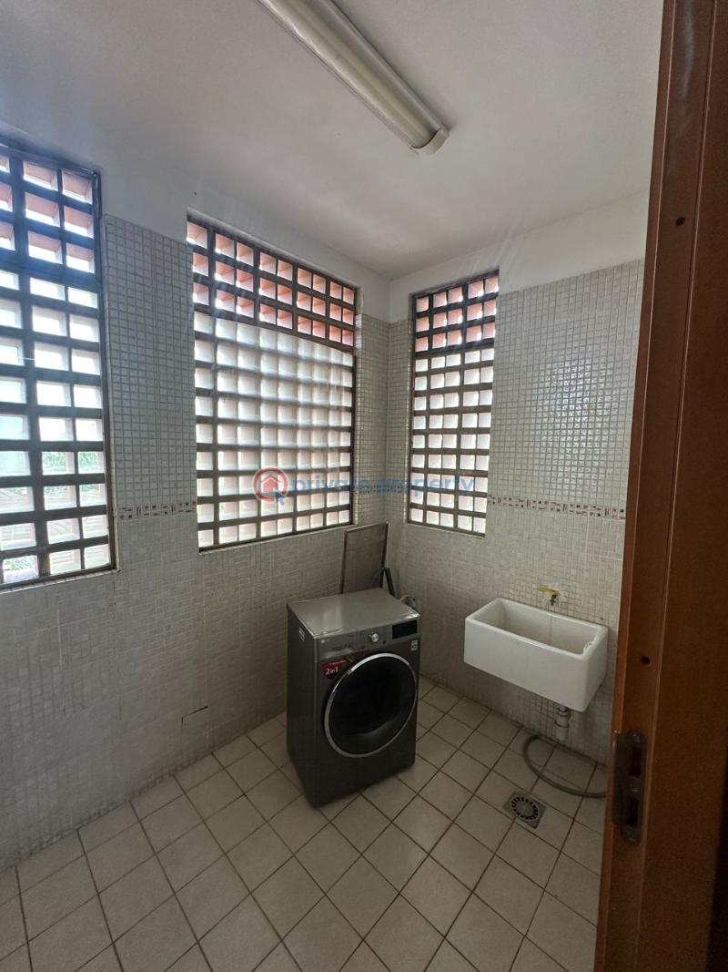 3 bedroom Shared Apartment For Rent Ikoyi Lagos - 10