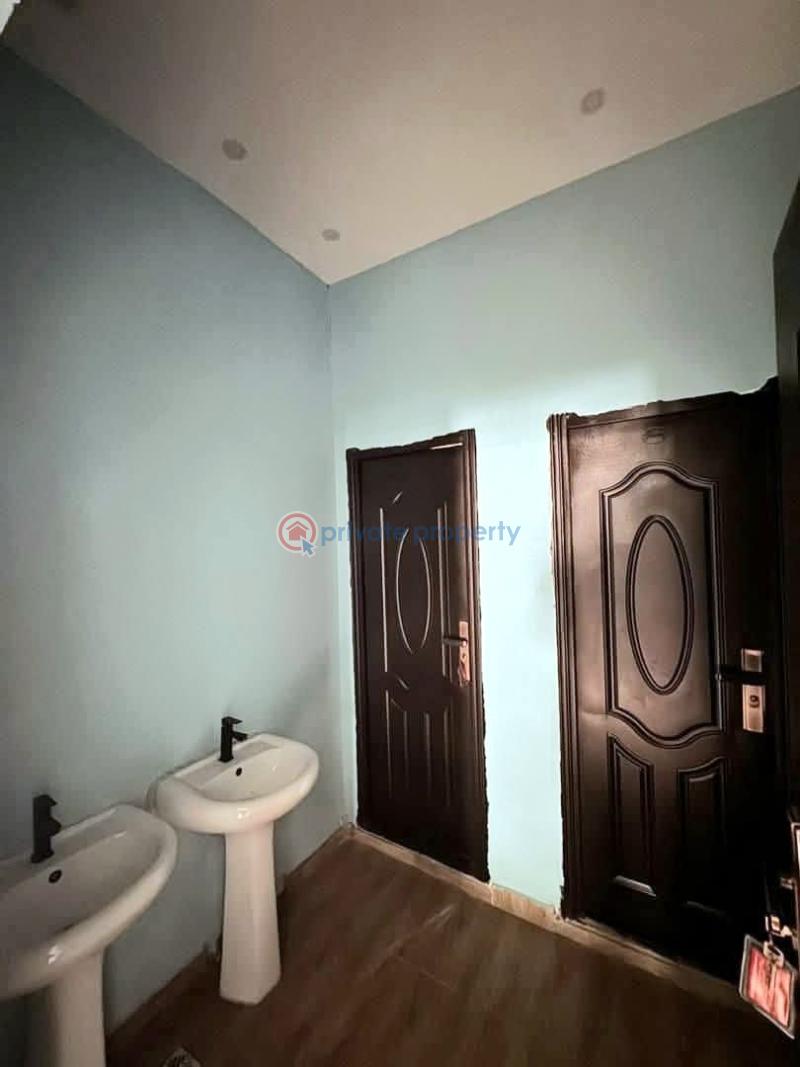 1 bedroom Office For Rent Lekki Phase 1 Lagos - 1