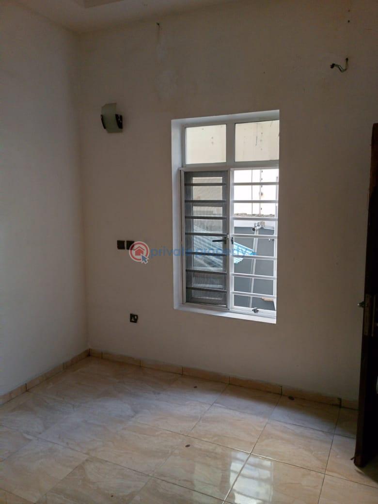 1 bedroom Shared Apartment For Rent By First Gate Bus Stop Jakande Lekki Lagos