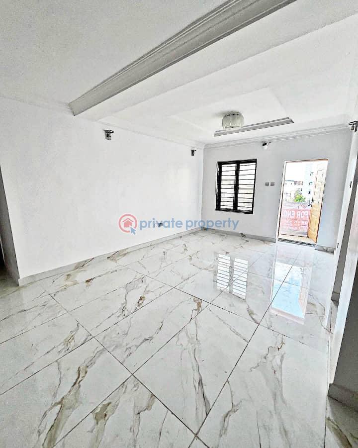 Well maintained, self service 3 bedroom apartment - 4 3 bedroom Flat & Apartment For Sale Lekki Phase 1 Lagos - 4