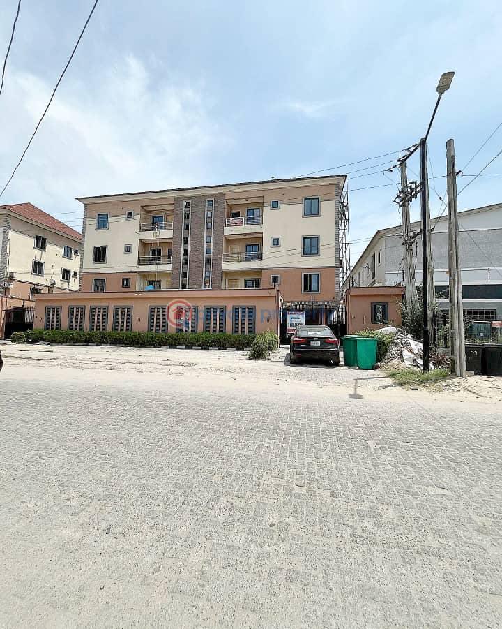 Well maintained, self service 3 bedroom apartment - 0 3 bedroom Flat & Apartment For Sale Lekki Phase 1 Lagos - 0