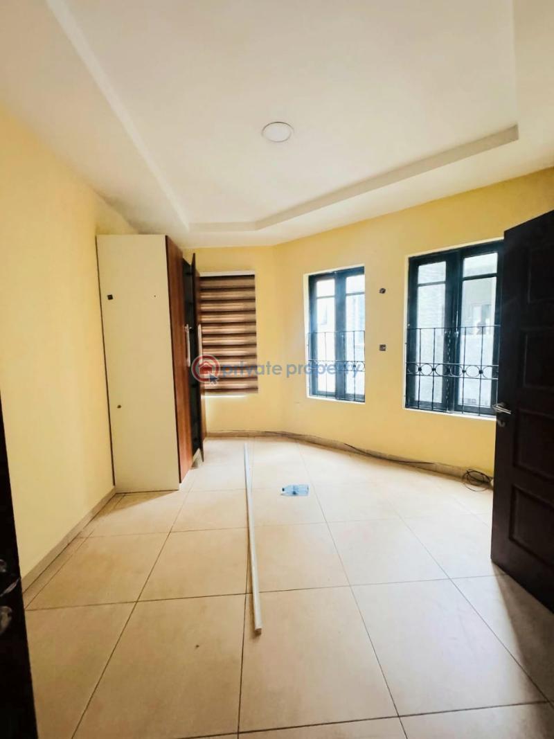 Well maintained serviced two 2-bedroom with bq - 12 2 bedroom Flat & Apartment For Rent Oniru Victoria Island Lagos - 12