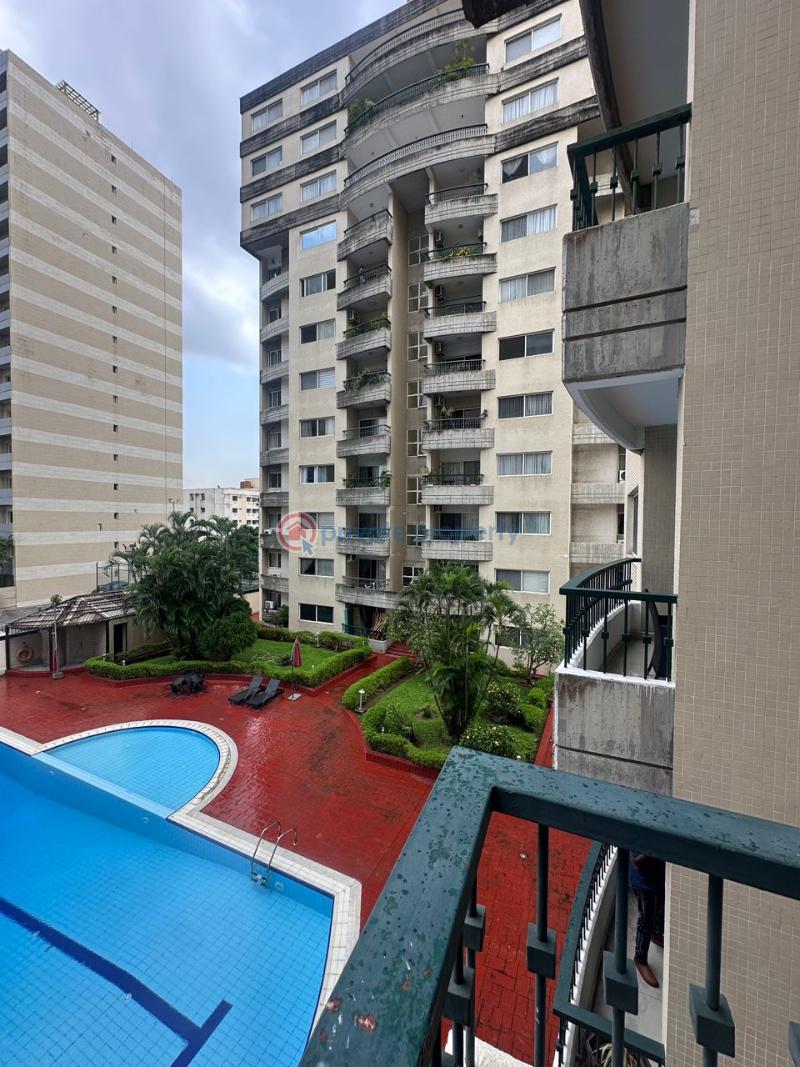 Well maintained, spacious 3 bedroom apartment on the 4th floor - 15 3 bedroom Block Of Flats For Rent Ikoyi Lagos - 15