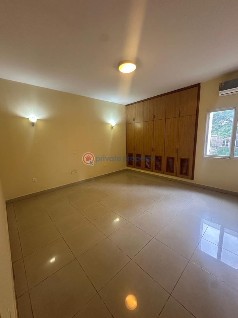 Well maintained, spacious 3 bedroom apartment on the 4th floor - 7 3 bedroom Block Of Flats For Rent Ikoyi Lagos - 7