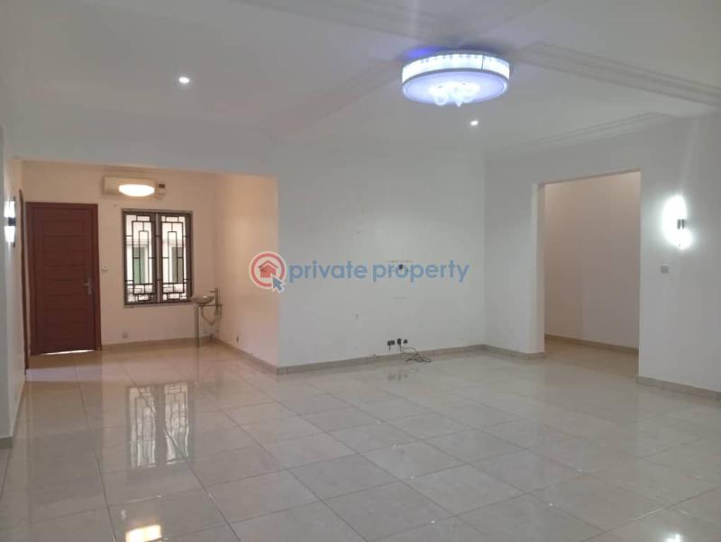 Well maintained spacious 3 bedroom apartment with ample parking space - 13 3 bedroom Block Of Flats For Rent Parkview Estate Ikoyi Lagos - 13