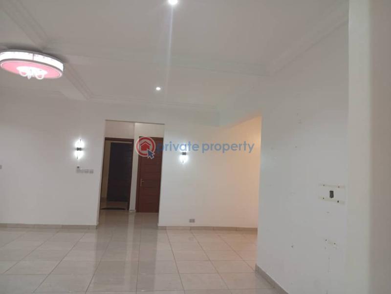 Well maintained spacious 3 bedroom apartment with ample parking space - 6 3 bedroom Block Of Flats For Rent Parkview Estate Ikoyi Lagos - 6