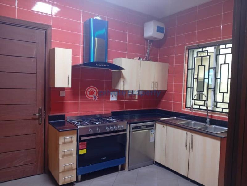 Well maintained spacious 3 bedroom apartment with ample parking space - 14 3 bedroom Block Of Flats For Rent Parkview Estate Ikoyi Lagos - 14
