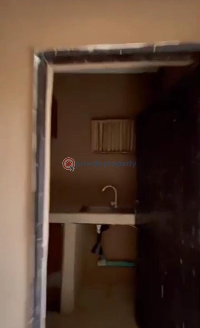 Well maintained studio apartment - 3 1 bedroom Studio Apartment For Rent Rockstone Estate Badore Ajah Lagos - 3