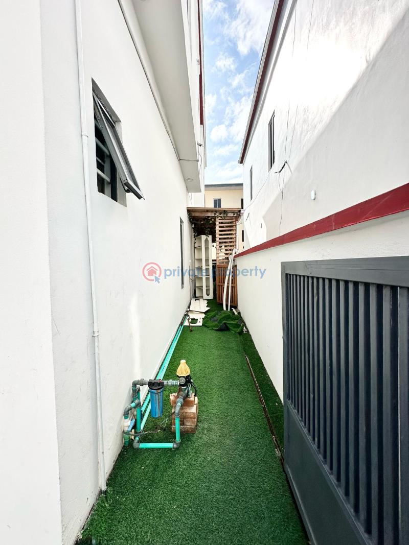 5 bedroom Detached Duplex For Rent Orchid Road Ajah Lagos - 8