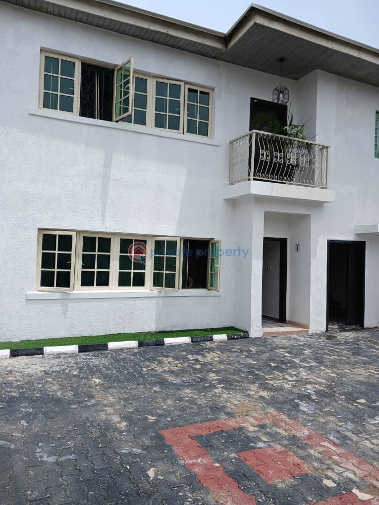 2 bedroom Flat & Apartment For Rent Off Omorinre Johnson Lekki Phase 1 Lagos - 0