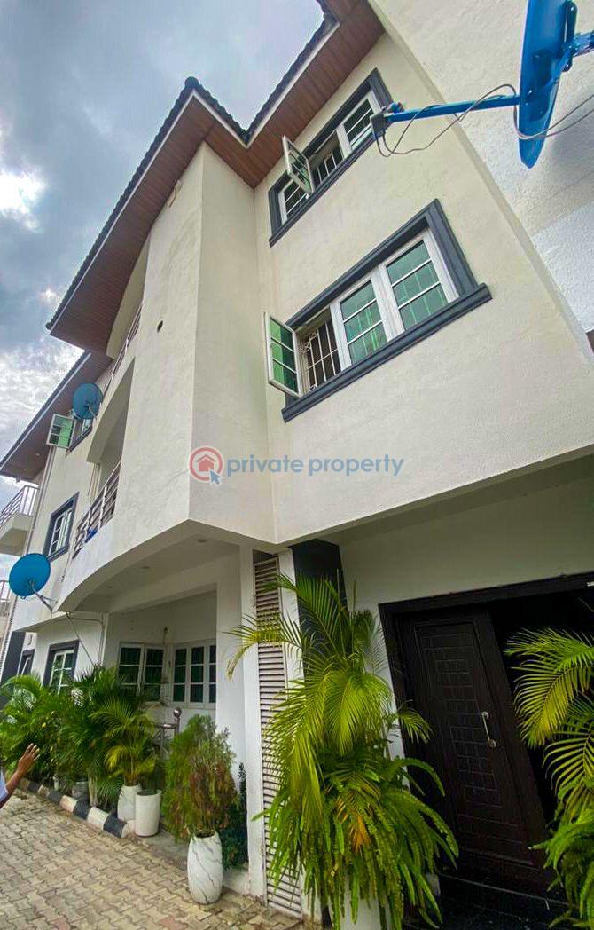 3 bedroom Block Of Flats For Rent Tesmont Close,off Castle And Temple Lekki Phase 1 Lagos - 1