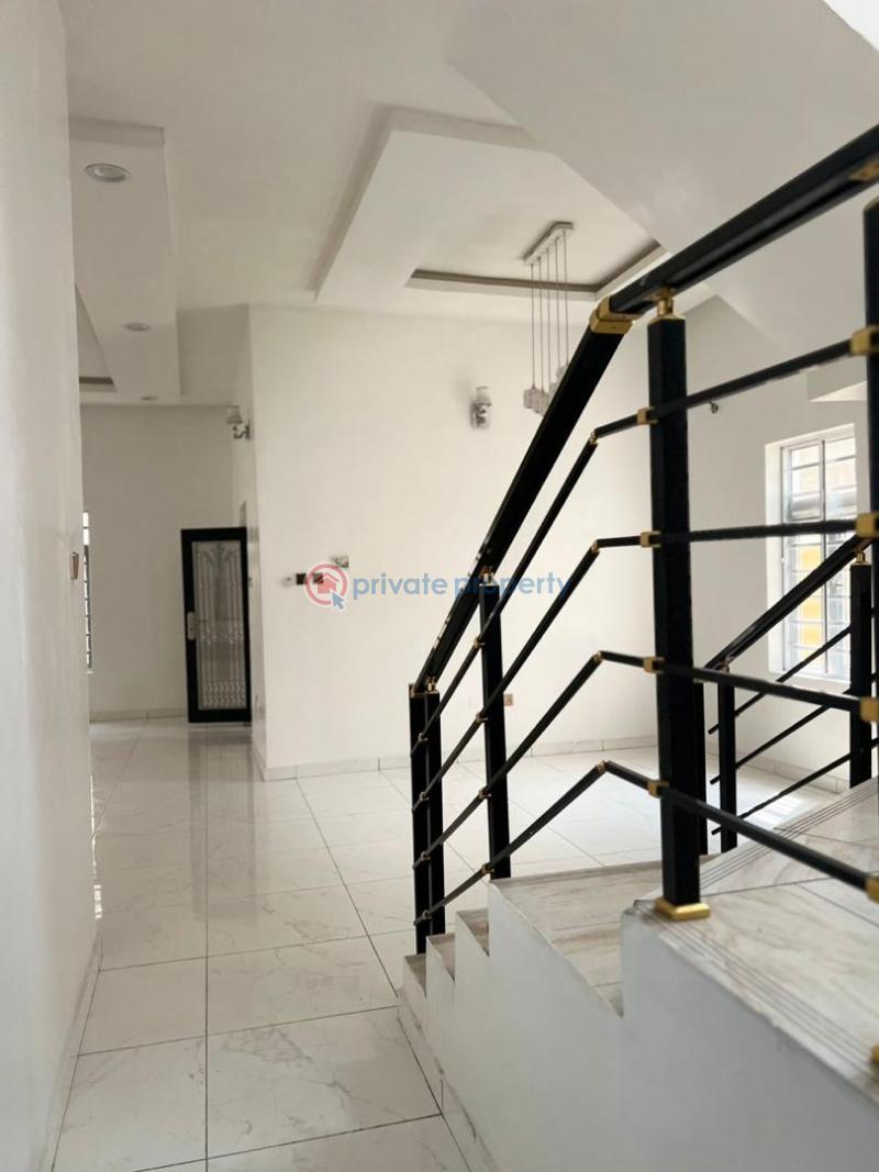 5 bedroom House For Sale Chevy View Chevron Drive Lekki Lagos - 1