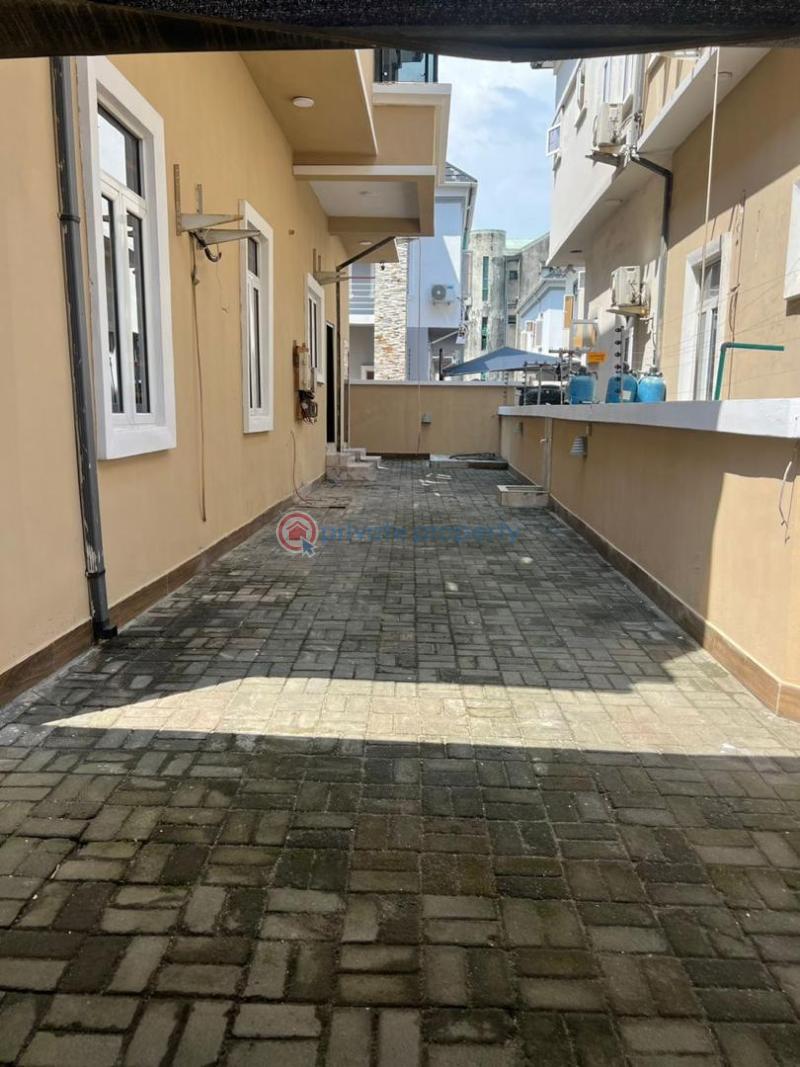 5 bedroom House For Sale Chevy View Chevron Drive Lekki Lagos - 19