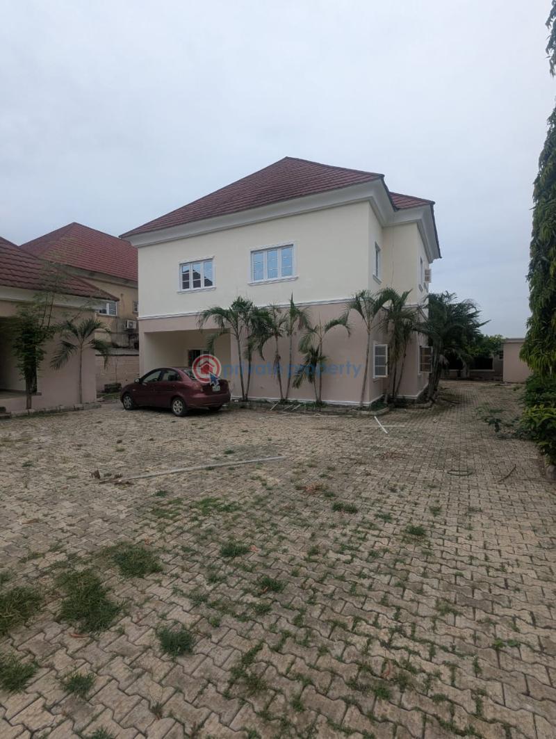 5 bedroom Semi detached Duplex For Rent Diplomatic Area Katampe Ext. Abuja Phase 2  - 6
