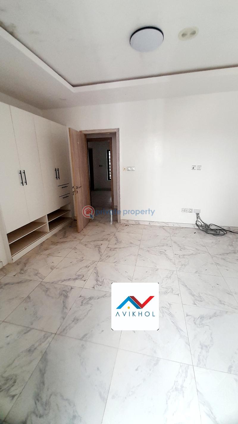 Well serviced contemporary 5 bedroom semi-detached duplexes. - 22 5 bedroom Semi detached Duplex For Sale Atlantic Nominee Estate Before Lbs Ajah Lagos - 22