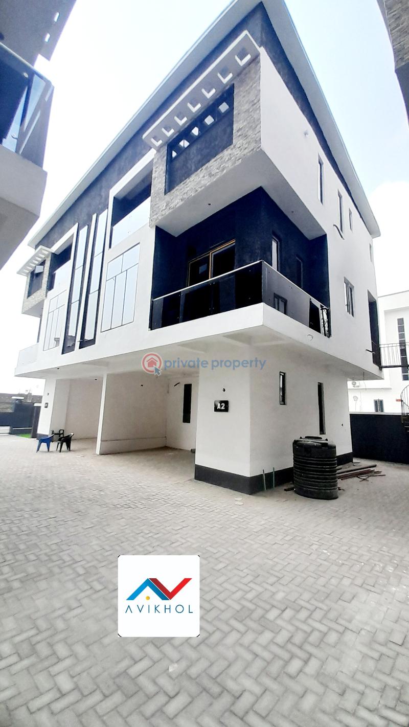 Well serviced contemporary 5 bedroom semi-detached duplexes. - 1 5 bedroom Semi detached Duplex For Sale Atlantic Nominee Estate Before Lbs Ajah Lagos - 1