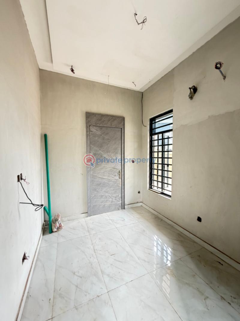 5 bedroom Detached Duplex For Sale Omole Phase 1 Ojodu Lagos - 1