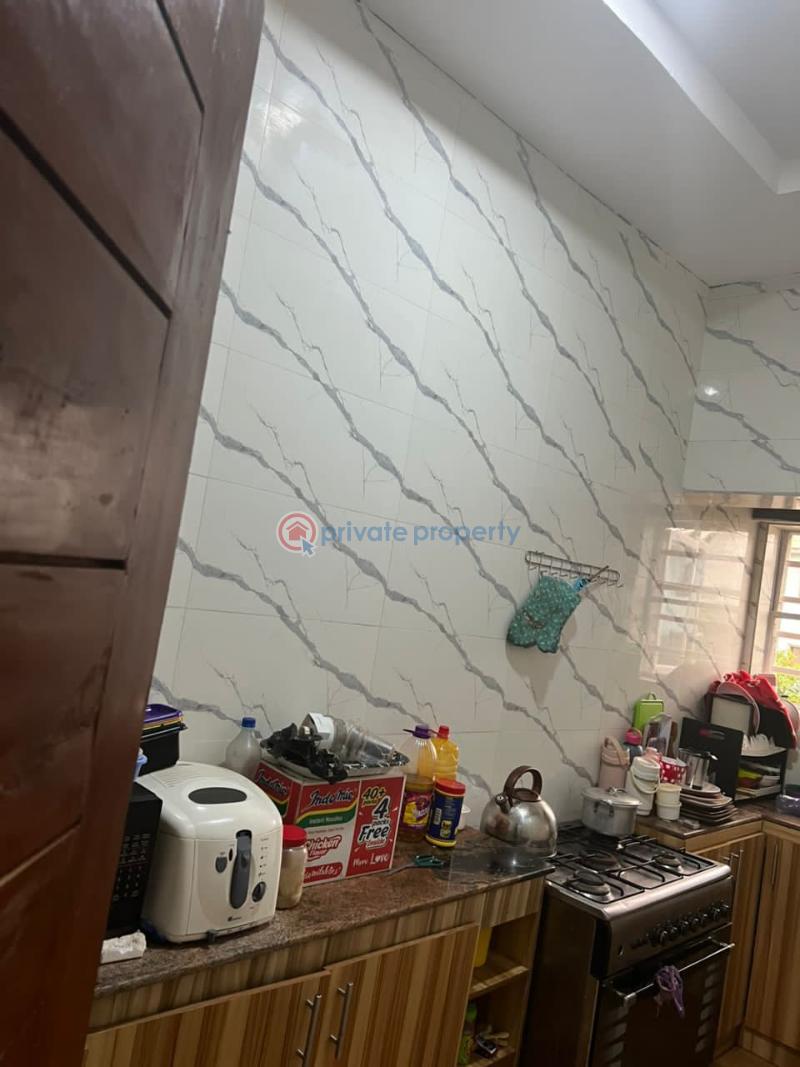 5 bedroom House For Sale Baruwa, Ipaja, Lagos Baruwa Ipaja Lagos - 8