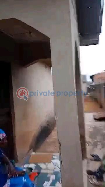 2 bedroom Bungalow For Sale Oshin Ishefun Road Ayobo Ayobo Ipaja Lagos - 33