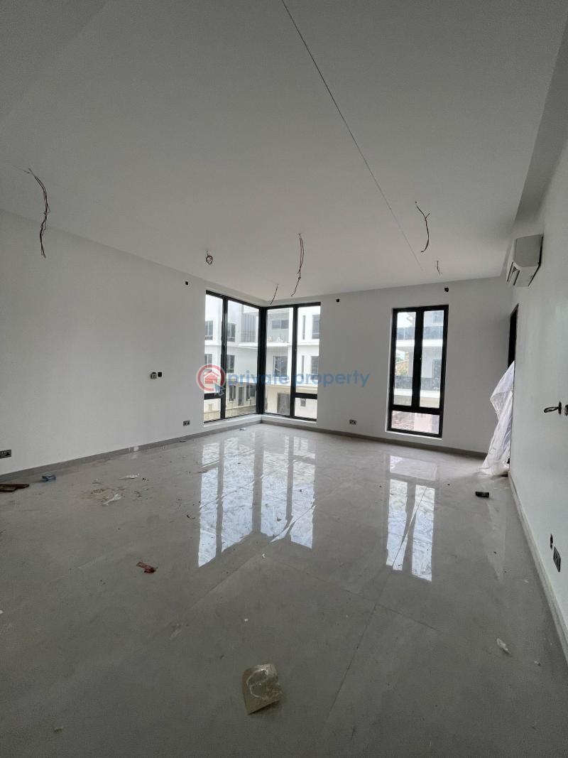 Well structured 6 bedroom fully detached duplex with communal swimming pool - 8 6 bedroom Detached Duplex For Sale Old Ikoyi Lagos - 8