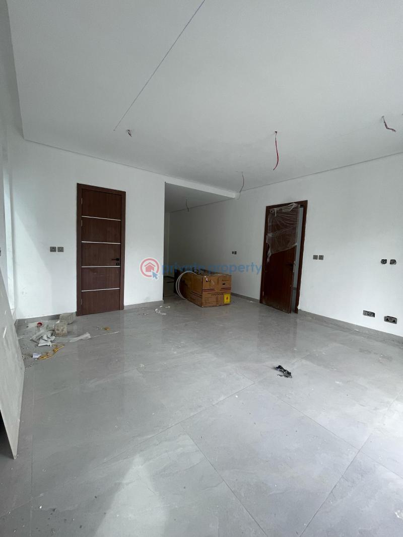 Well structured 6 bedroom fully detached duplex with communal swimming pool - 11 6 bedroom Detached Duplex For Sale Old Ikoyi Lagos - 11