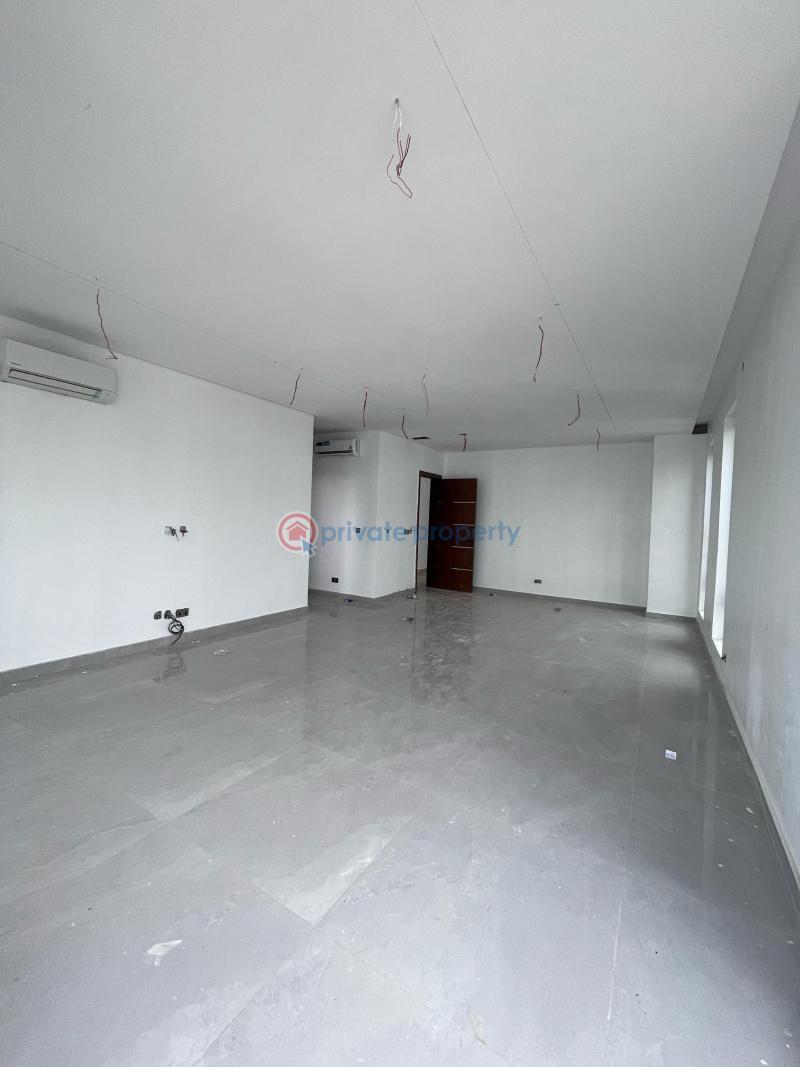 Well structured 6 bedroom fully detached duplex with communal swimming pool - 15 6 bedroom Detached Duplex For Sale Old Ikoyi Lagos - 15