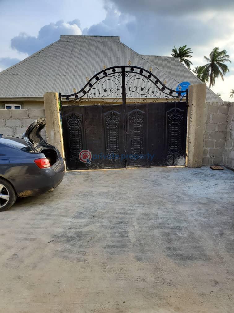3 bedroom Bungalow For Sale Ondo Town Ondo East  - 1