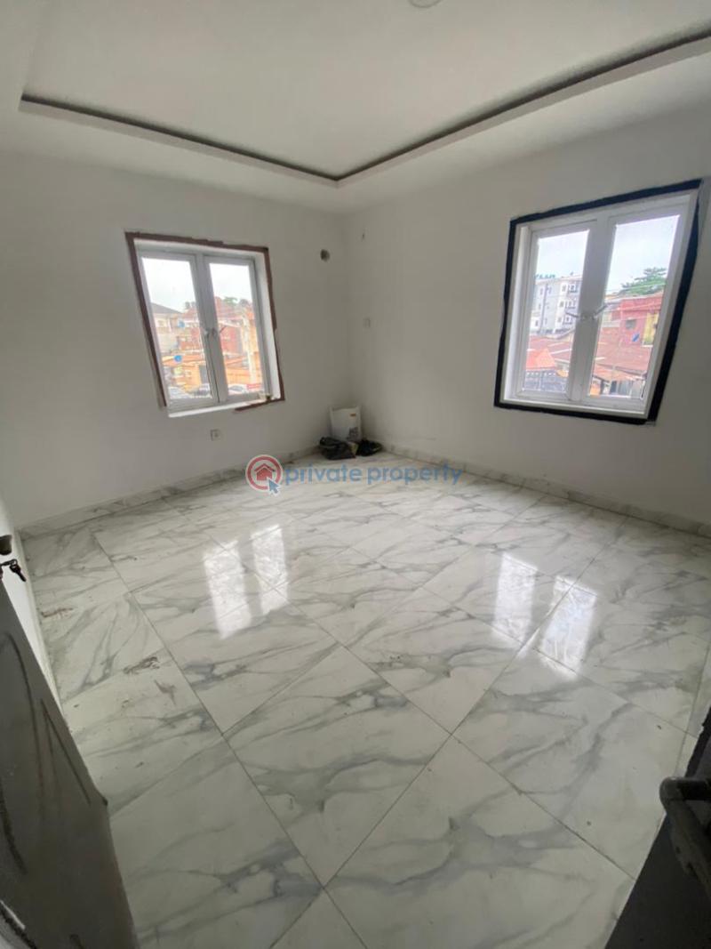 2 bedroom Flat & Apartment For Rent Osapa Lekki Lagos - 1