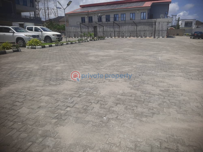 Mall/Complex/Plaza For Sale County Estate Lekki Expressway Lagos - 4