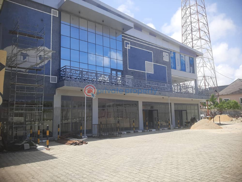 Mall/Complex/Plaza For Sale County Estate Lekki Expressway Lagos - 20