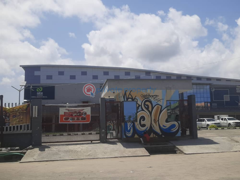 Mall/Complex/Plaza For Sale County Estate Lekki Expressway Lagos - 22