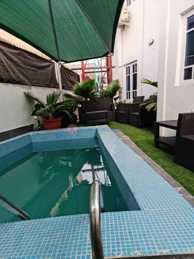 6 bedroom Duplex Short let Ogudu Lagos - 9