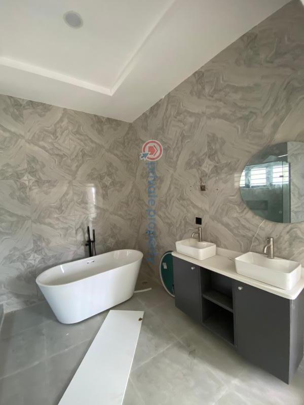 4 bedroom Detached Duplex For Sale Along Lekki Expressway Lagos - 5