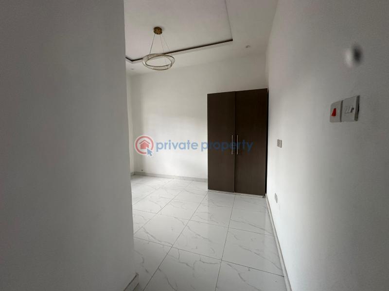 2 bedroom Flat & Apartment For Sale Monastery Road Sangotedo Lagos - 16