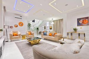 5 bedroom Duplex Short let Ologolo Lekki Lagos 5 bedroom Duplex Short let Ologolo Lekki Lagos