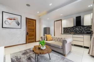 1 bedroom Flat & Apartment Short let Lekki Phase 1 Lagos