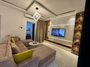 1 bedroom Flat & Apartment Short let Onike Yaba Lagos